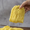 Fabricante LIJI Preço de macarrão alimentar de alimentos planos Saúde nutritiva quente seco de macarrão instantâneo