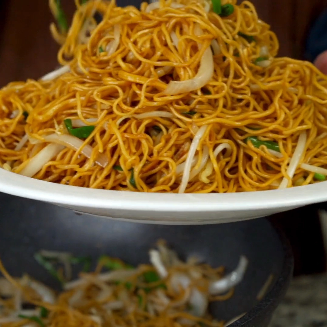 Como preparar macarrão Chow Mein para um macarrão em borracha perfeito?