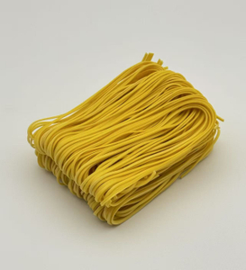 Macarrão grosso amarelo por atacado por Liji Ideal para macarrão de ovo frito pegajoso